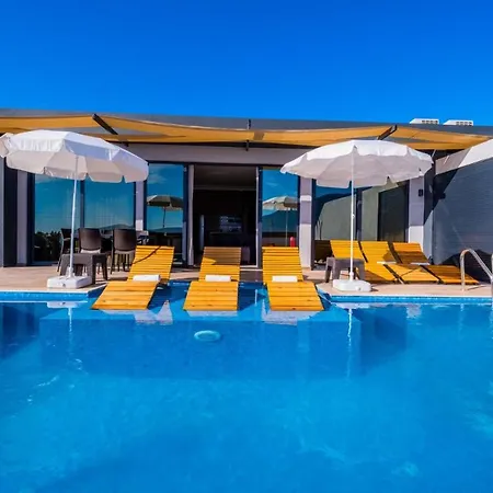 6 Kisilik Harika Dogada Ozel Havuzlu Villa, Mugla-awz215