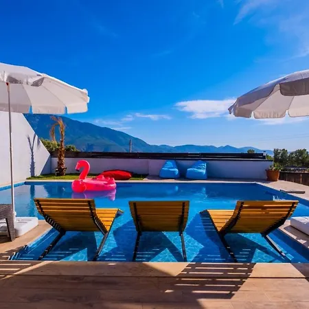 6 Kisilik Harika Dogada Ozel Havuzlu Villa, Mugla-awz215 * Fethiye