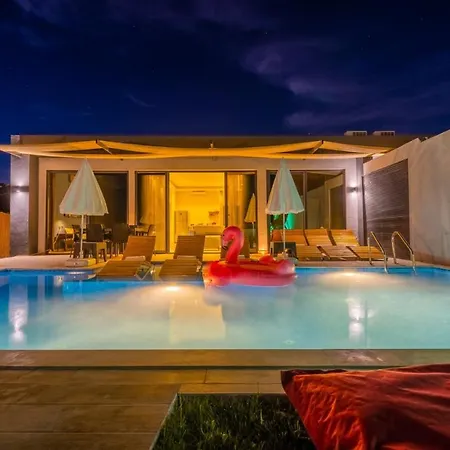 6 Kisilik Harika Dogada Ozel Havuzlu Villa, Mugla-awz215 Vilă